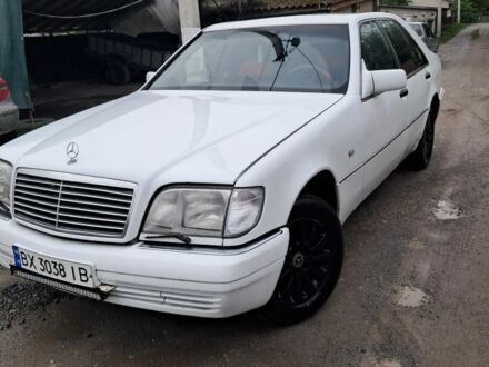 Мерседес С Клас 1993 у Каменце-Подольском на Automoto.ua Білий Мерседес С Клас, об'ємом двигуна 3.2 л та пробігом 300 тис. км за 4900 $, фото 1 на Automoto.ua