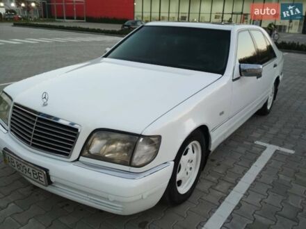 Білий Мерседес С Клас, об'ємом двигуна 3 л та пробігом 335 тис. км за 5200 $, фото 1 на Automoto.ua
