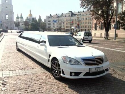 Мерседес С Клас 1999 у Києві на Automoto.ua Білий Мерседес С Клас, об'ємом двигуна 5 л та пробігом 280 тис. км за 9800 $, фото 1 на Automoto.ua