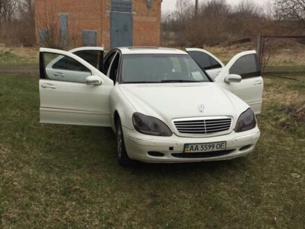 Білий Мерседес С Клас, об'ємом двигуна 4 л та пробігом 187 тис. км за 6200 $, фото 1 на Automoto.ua