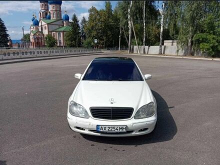 Білий Мерседес С Клас, об'ємом двигуна 5 л та пробігом 444 тис. км за 3200 $, фото 1 на Automoto.ua