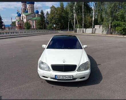 Білий Мерседес С Клас, об'ємом двигуна 5 л та пробігом 444 тис. км за 3200 $, фото 1 на Automoto.ua