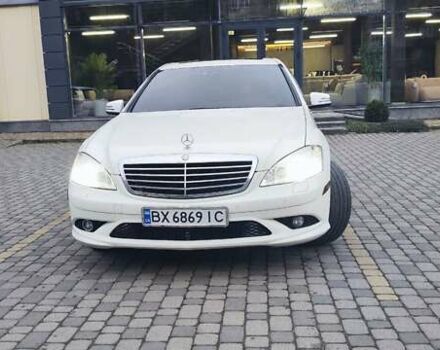 Білий Мерседес С Клас, об'ємом двигуна 5.51 л та пробігом 218 тис. км за 12500 $, фото 1 на Automoto.ua