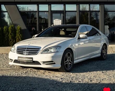 Білий Мерседес С Клас, об'ємом двигуна 5.5 л та пробігом 190 тис. км за 12500 $, фото 1 на Automoto.ua