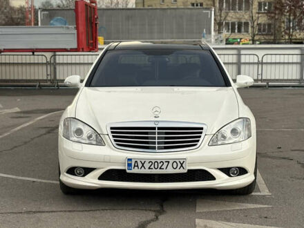 Білий Мерседес С Клас, об'ємом двигуна 5.46 л та пробігом 183 тис. км за 15900 $, фото 1 на Automoto.ua