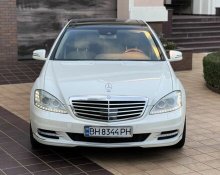 Білий Мерседес С Клас, об'ємом двигуна 3.5 л та пробігом 140 тис. км за 15900 $, фото 1 на Automoto.ua