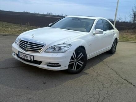 Білий Мерседес С Клас, об'ємом двигуна 2.99 л та пробігом 277 тис. км за 18800 $, фото 1 на Automoto.ua