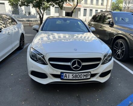 Белый Мерседес С Класс, объемом двигателя 2 л и пробегом 114 тыс. км за 21000 $, фото 1 на Automoto.ua