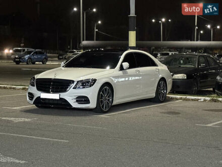 Белый Мерседес С Класс, объемом двигателя 3.99 л и пробегом 31 тыс. км за 65000 $, фото 1 на Automoto.ua