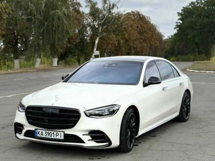 Белый Мерседес С Класс, объемом двигателя 3 л и пробегом 77 тыс. км за 113000 $, фото 1 на Automoto.ua