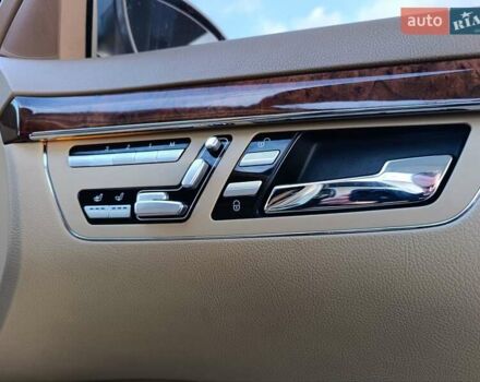 Бежевый Мерседес С Класс, объемом двигателя 4.7 л и пробегом 389 тыс. км за 12500 $, фото 78 на Automoto.ua