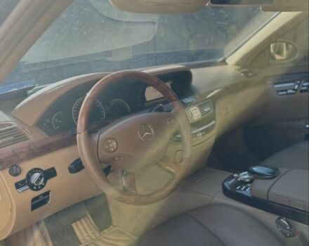 Бежевий Мерседес С Клас, об'ємом двигуна 5.5 л та пробігом 225 тис. км за 19000 $, фото 5 на Automoto.ua