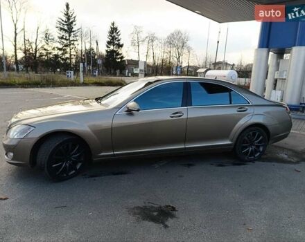 Бежевый Мерседес С Класс, объемом двигателя 4.7 л и пробегом 389 тыс. км за 12500 $, фото 3 на Automoto.ua