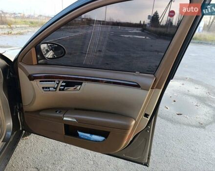Бежевый Мерседес С Класс, объемом двигателя 4.7 л и пробегом 389 тыс. км за 12500 $, фото 79 на Automoto.ua