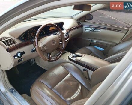 Бежевый Мерседес С Класс, объемом двигателя 4.7 л и пробегом 389 тыс. км за 12500 $, фото 52 на Automoto.ua