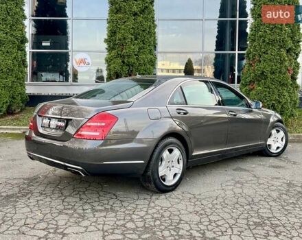 Бежевый Мерседес С Класс, объемом двигателя 6 л и пробегом 120 тыс. км за 44999 $, фото 3 на Automoto.ua