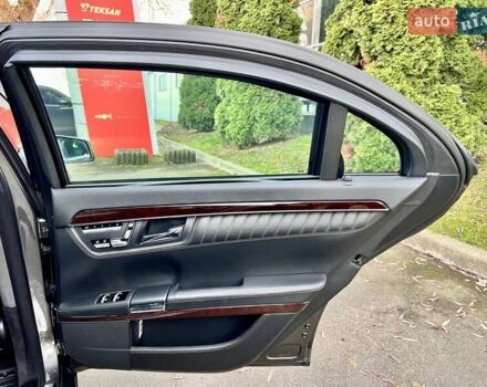 Бежевый Мерседес С Класс, объемом двигателя 6 л и пробегом 120 тыс. км за 44999 $, фото 39 на Automoto.ua