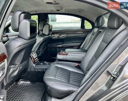 Бежевый Мерседес С Класс, объемом двигателя 6 л и пробегом 120 тыс. км за 44999 $, фото 26 на Automoto.ua