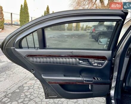 Бежевый Мерседес С Класс, объемом двигателя 6 л и пробегом 120 тыс. км за 44999 $, фото 23 на Automoto.ua