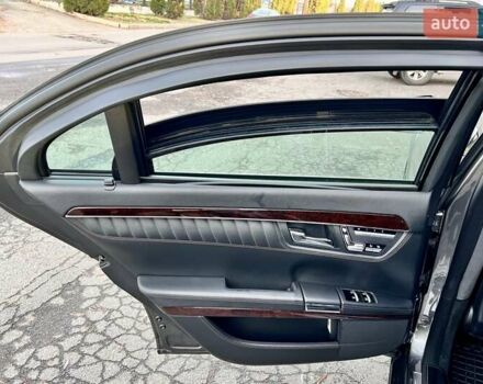 Бежевый Мерседес С Класс, объемом двигателя 6 л и пробегом 120 тыс. км за 44999 $, фото 24 на Automoto.ua