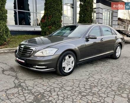 Бежевый Мерседес С Класс, объемом двигателя 6 л и пробегом 120 тыс. км за 44999 $, фото 6 на Automoto.ua