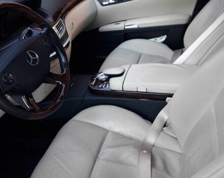 Черный Мерседес С Класс, объемом двигателя 3.5 л и пробегом 2 тыс. км за 12500 $, фото 12 на Automoto.ua