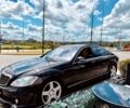 Чорний Мерседес С Клас, об'ємом двигуна 4.7 л та пробігом 322 тис. км за 9522 $, фото 1 на Automoto.ua