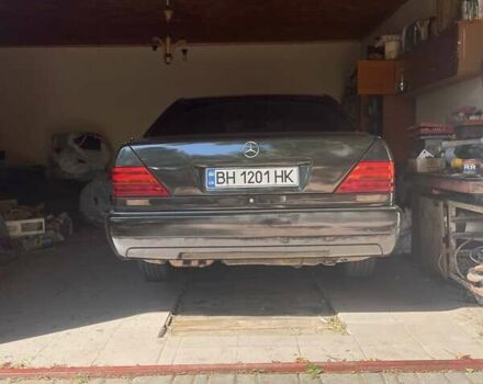 Черный Мерседес С Класс, объемом двигателя 3.2 л и пробегом 228 тыс. км за 8000 $, фото 1 на Automoto.ua