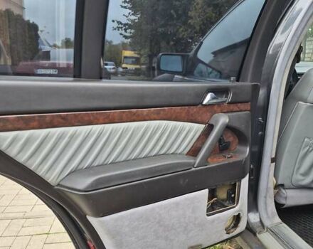 Чорний Мерседес С Клас, об'ємом двигуна 6 л та пробігом 170 тис. км за 2500 $, фото 7 на Automoto.ua