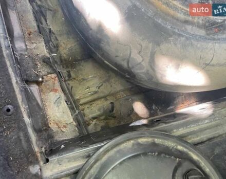 Черный Мерседес С Класс, объемом двигателя 3.2 л и пробегом 228 тыс. км за 8000 $, фото 27 на Automoto.ua