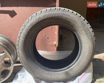 Черный Мерседес С Класс, объемом двигателя 3.2 л и пробегом 228 тыс. км за 8000 $, фото 35 на Automoto.ua