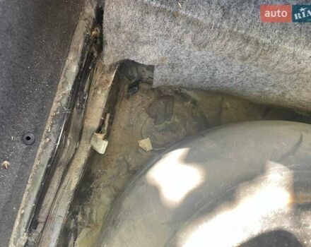 Черный Мерседес С Класс, объемом двигателя 3.2 л и пробегом 228 тыс. км за 8000 $, фото 29 на Automoto.ua