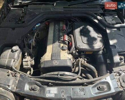 Черный Мерседес С Класс, объемом двигателя 3.2 л и пробегом 228 тыс. км за 8000 $, фото 30 на Automoto.ua