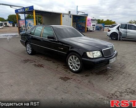 Мерседес С Клас 1993 у Запоріжжя на Automoto.ua Чорний Мерседес С Клас, об'ємом двигуна 2.8 л та пробігом 338 тис. км за 5500 $, фото 3 на Automoto.ua