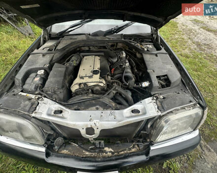 Черный Мерседес С Класс, объемом двигателя 2.8 л и пробегом 400 тыс. км за 3000 $, фото 10 на Automoto.ua