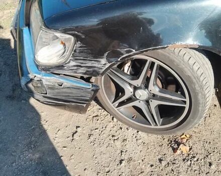 Чорний Мерседес С Клас, об'ємом двигуна 3.45 л та пробігом 638 тис. км за 4000 $, фото 2 на Automoto.ua