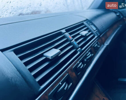 Черный Мерседес С Класс, объемом двигателя 3.5 л и пробегом 380 тыс. км за 3800 $, фото 14 на Automoto.ua