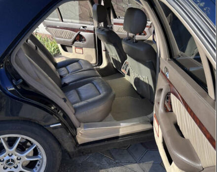 Черный Мерседес С Класс, объемом двигателя 5 л и пробегом 347 тыс. км за 23217 $, фото 21 на Automoto.ua