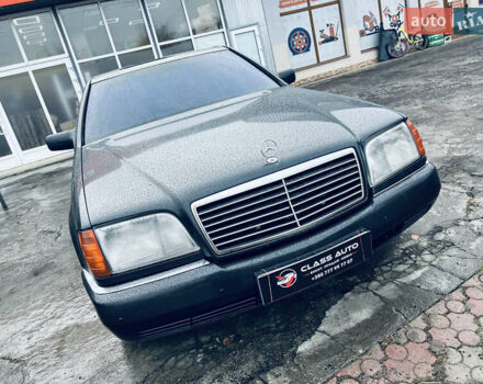 Черный Мерседес С Класс, объемом двигателя 3.5 л и пробегом 380 тыс. км за 3800 $, фото 4 на Automoto.ua