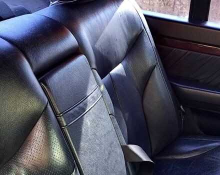 Черный Мерседес С Класс, объемом двигателя 3.2 л и пробегом 477 тыс. км за 3900 $, фото 2 на Automoto.ua