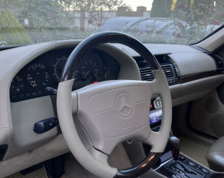 Черный Мерседес С Класс, объемом двигателя 5 л и пробегом 347 тыс. км за 23217 $, фото 20 на Automoto.ua