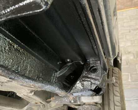 Черный Мерседес С Класс, объемом двигателя 5 л и пробегом 347 тыс. км за 23217 $, фото 50 на Automoto.ua