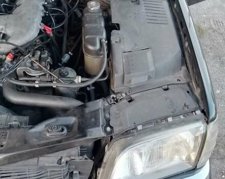 Чорний Мерседес С Клас, об'ємом двигуна 3.45 л та пробігом 638 тис. км за 4000 $, фото 11 на Automoto.ua