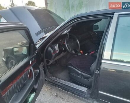 Чорний Мерседес С Клас, об'ємом двигуна 3.45 л та пробігом 638 тис. км за 4000 $, фото 7 на Automoto.ua