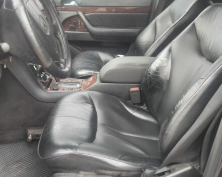 Чорний Мерседес С Клас, об'ємом двигуна 3.5 л та пробігом 4 тис. км за 5500 $, фото 6 на Automoto.ua