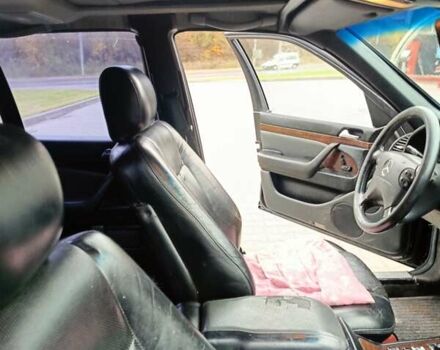 Мерседес С Клас 1995 у Тернополі на Automoto.ua Чорний Мерседес С Клас, об'ємом двигуна 3.2 л та пробігом 388 тис. км за 3500 $, фото 23 на Automoto.ua