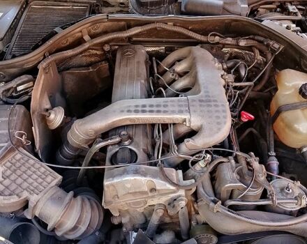 Черный Мерседес С Класс, объемом двигателя 3.4 л и пробегом 395 тыс. км за 2800 $, фото 2 на Automoto.ua