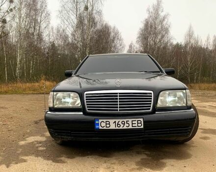 Черный Мерседес С Класс, объемом двигателя 3.2 л и пробегом 446 тыс. км за 5500 $, фото 1 на Automoto.ua