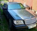Черный Мерседес С Класс, объемом двигателя 3.4 л и пробегом 395 тыс. км за 2800 $, фото 1 на Automoto.ua