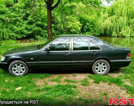 Черный Мерседес С Класс, объемом двигателя 3.4 л и пробегом 395 тыс. км за 2800 $, фото 3 на Automoto.ua